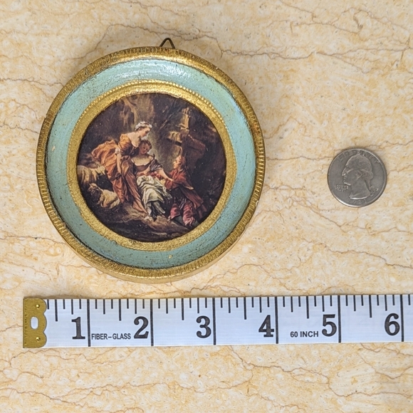 Vintage Miniature Italian Round Gold Gilt Light Green Framed Romantic Print - Picture 4 of 5